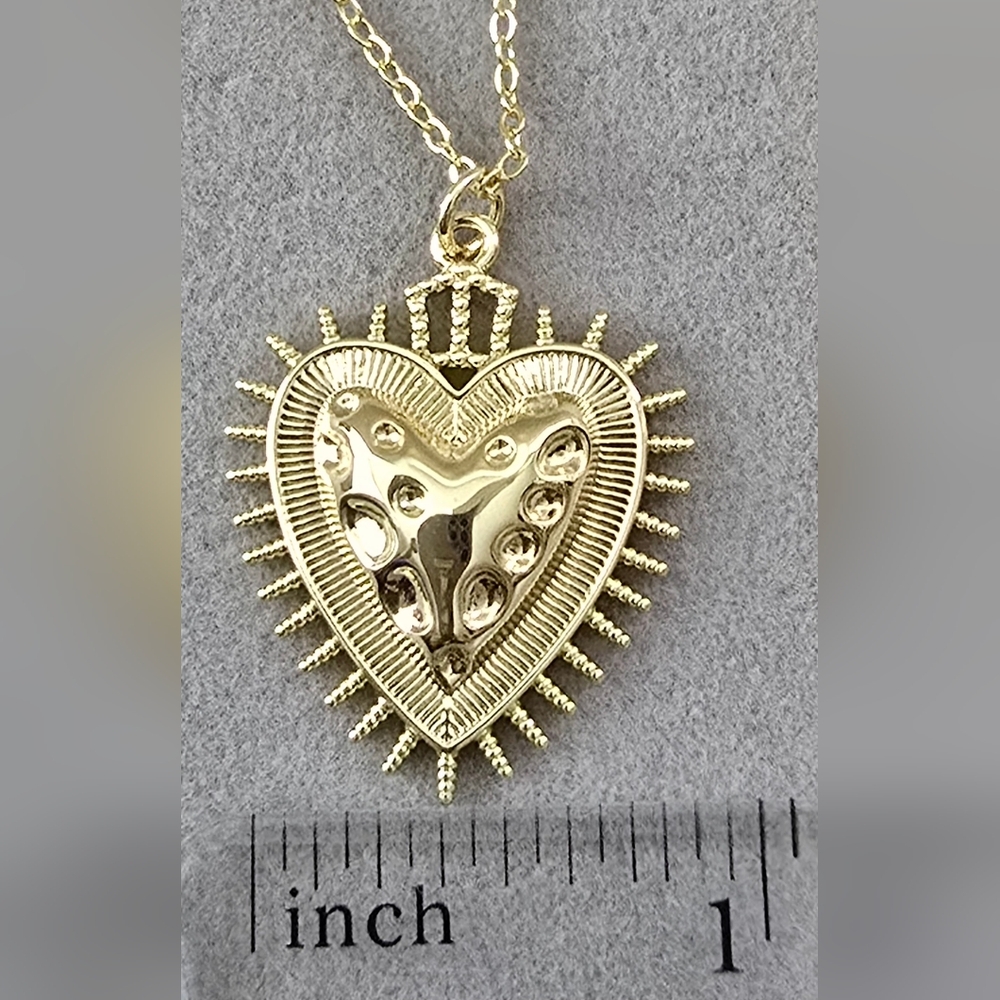 Spikey Heart of Gold Pendant Necklace - Picture 4 of 7